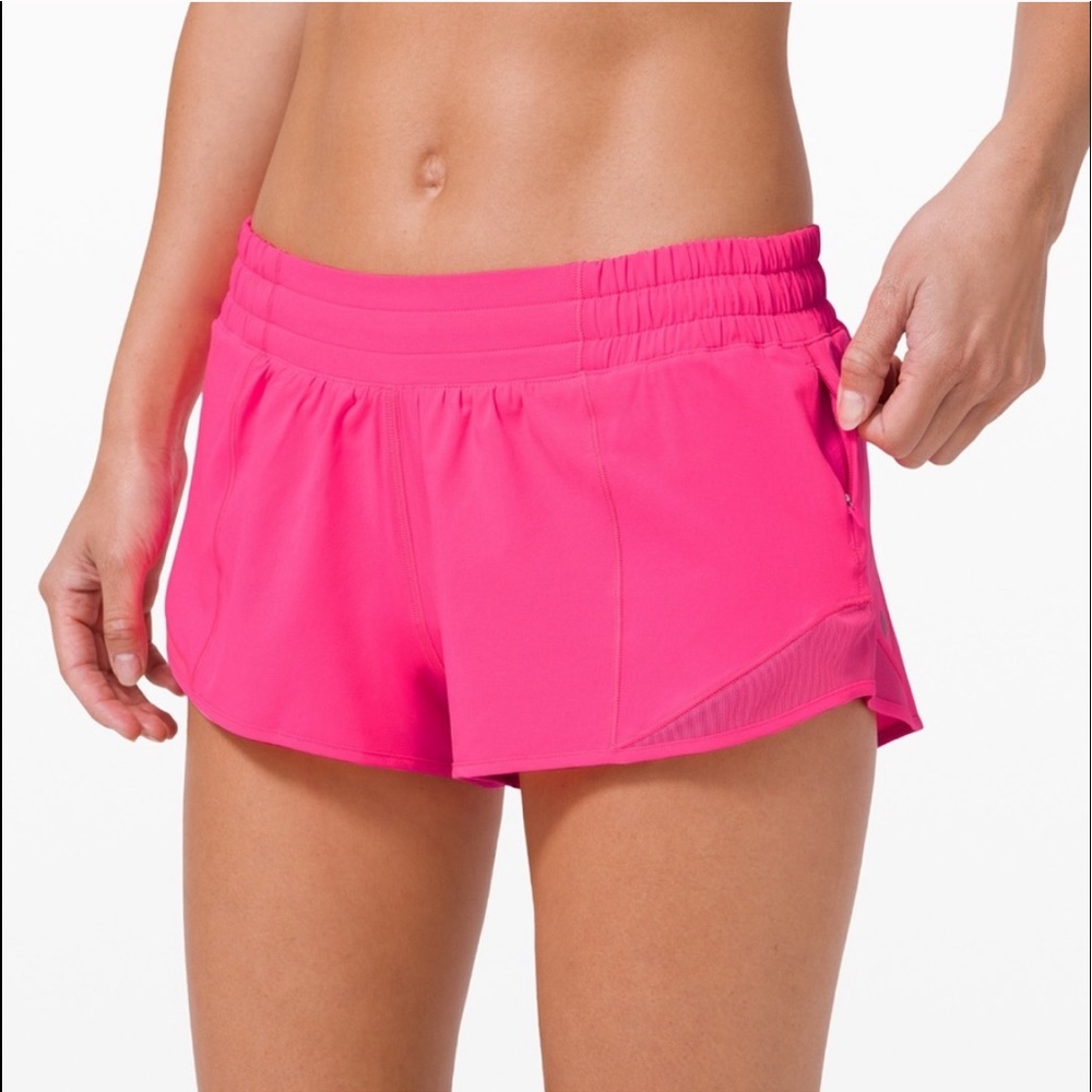 SOLD  NEW Hotty Hot LR Short 2.5” size 6